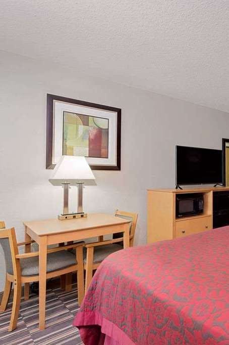 Hotel Days Inn by Wyndham Sturtevant / Racine / Mount Pleasant photo 4