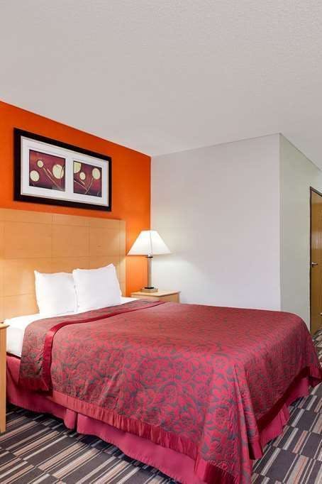 Hotel Days Inn by Wyndham Sturtevant / Racine / Mount Pleasant photo 1