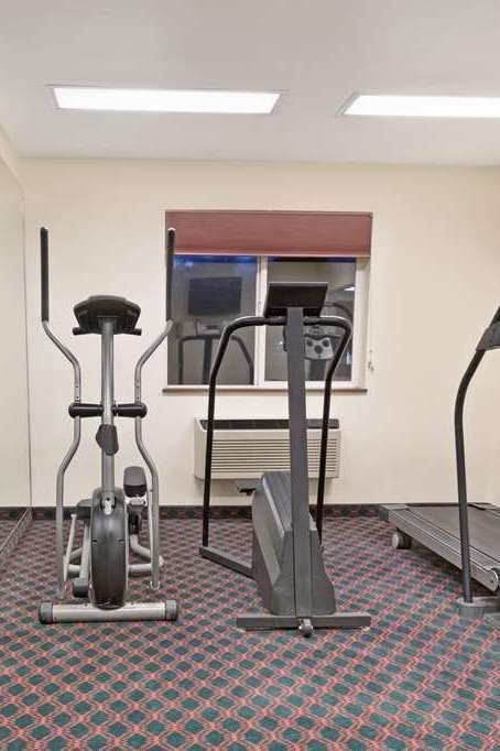 Hotel Super 8 Windsor photo 4