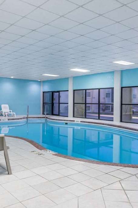 Hotel Baymont Inn Suites Kokomo photo 4