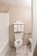 Hotel Baymont Inn Suites Kokomo photo 3