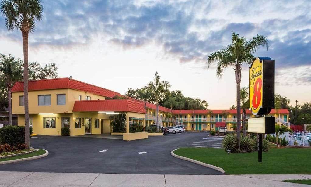 Super 8 by Wyndham Sarasota Near Siesta Key