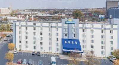 Days Hotel University Ave SE