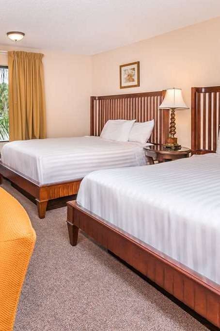 Hotel Days Inn & Suites by Wyndham Lake Okeechobee photo 2