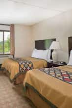 Hotel Super 8 by Wyndham White River Junction photo 2