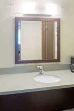 Hotel Super 8 by Wyndham White River Junction photo 4