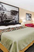 Hotel Super 8 by Wyndham Ottawa Starved Rock photo 2