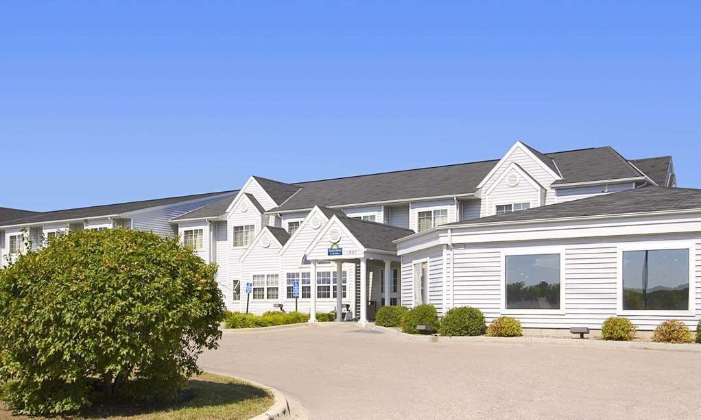 Days Inn by Wyndham Faribault