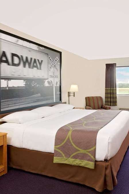 Hotel Super 8 by Wyndham St. James photo 1