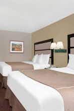 Hotel Days Inn by Wyndham Macon I-475 photo 1