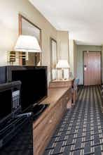 Hotel Super 8 Greenville photo 5