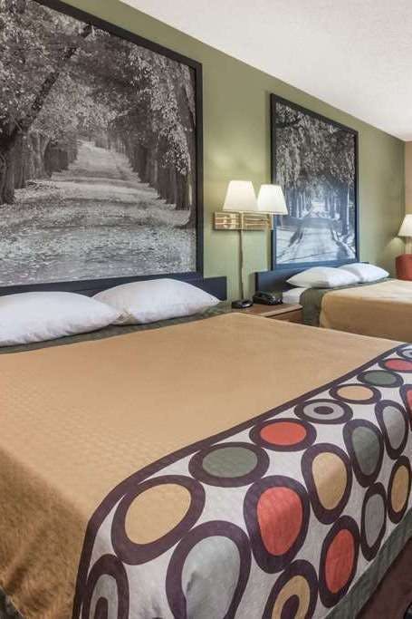 Hotel Super 8 by Wyndham Greenville photo 2