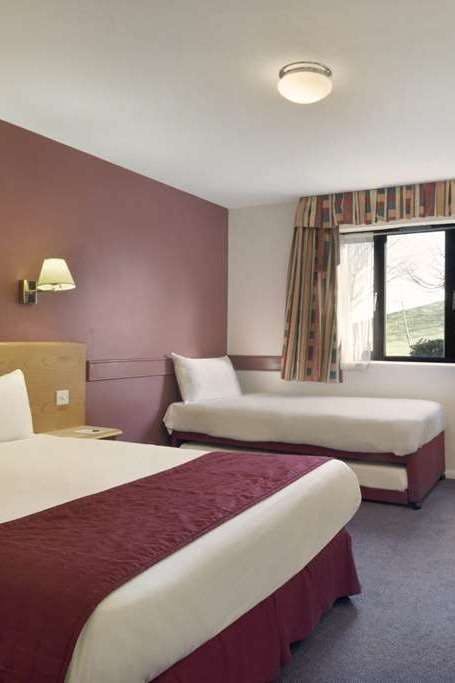 Hotel Days Inn Membury M4 photo 2