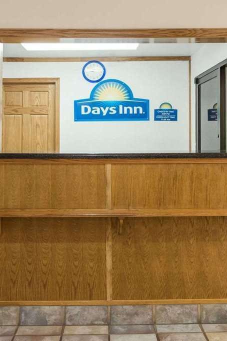 Hotel Days Inn by Wyndham Stoughton WI. photo 5