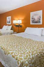 Hotel Days Inn by Wyndham Stoughton WI. photo 3