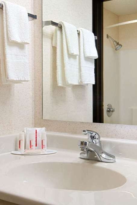 Hotel Baymont I S Pella photo 4