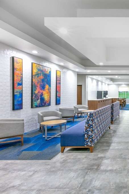 Hotel La Quinta Inn & Suites by Wyndham Jacksonville TX photo 5