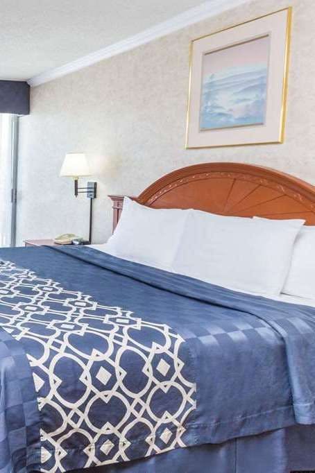 Hotel Days Inn LA/LAX/Stadium Area photo 1