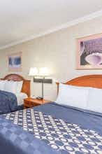 Hotel Days Inn LA/LAX/Stadium Area photo 2