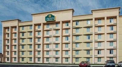 La Quinta Inn & Suites by Wyndham Indianapolis South