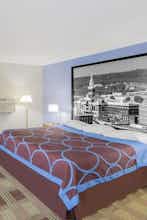Hotel Super 8 by Wyndham Toledo photo 2