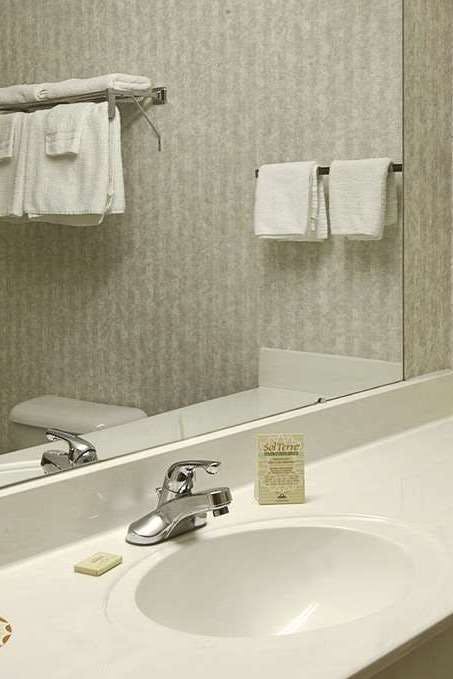 Hotel Days Inn by Wyndham Hillsboro photo 4