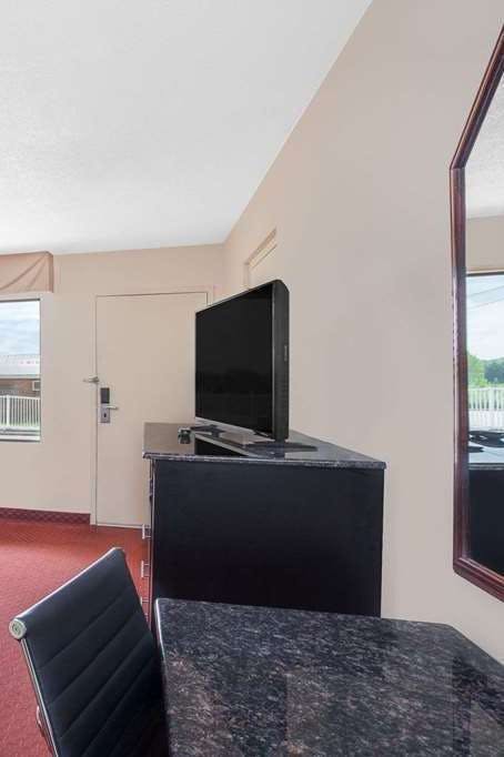 Hotel Super 8 Bulls Gap Greeneville photo 3