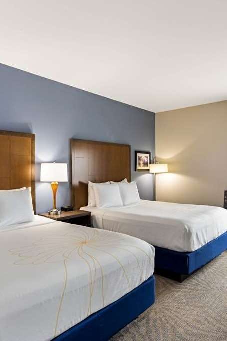 Hotel La Quinta Inn & Suites by Wyndham Morgan Hill-San Jose South photo 2