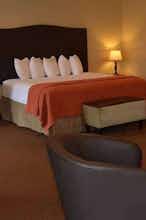 Hotel Baymont Yakima Riverfront photo 1
