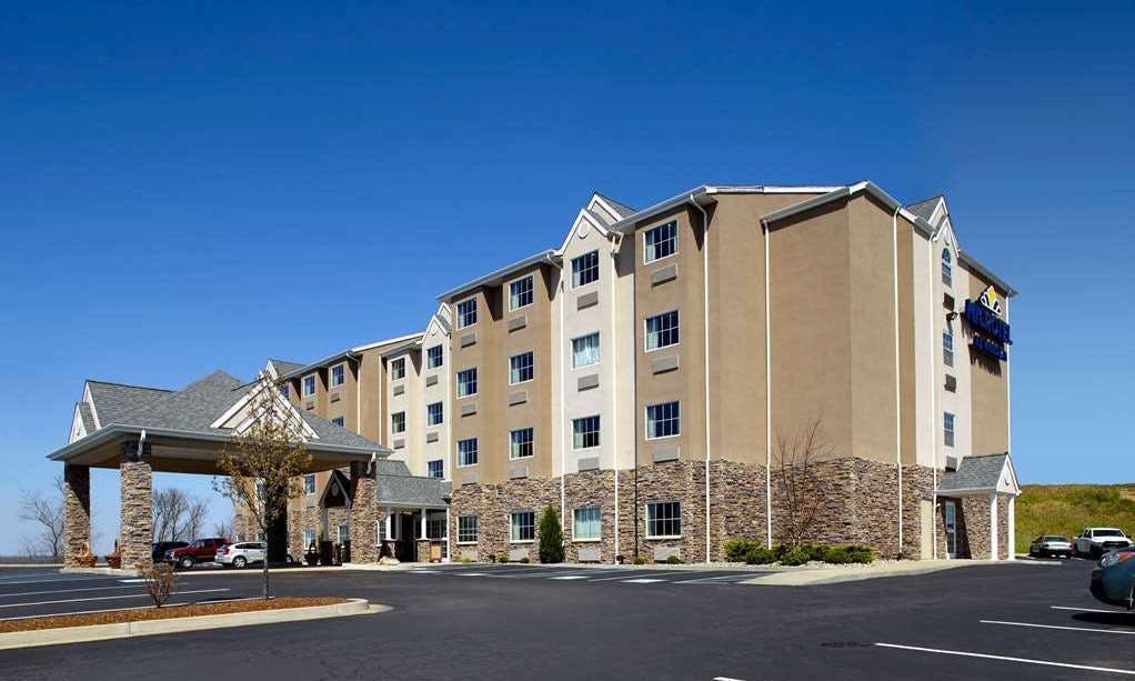 Microtel Inn & Suites by Wyndham Wheeling at The Highlands