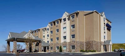 Microtel Wheeling Highlands