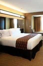 Hotel Microtel Inn & Suites by Wyndham Wheeling at The Highlands photo 1