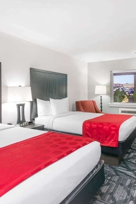 Hotel Ramada by Wyndham Tuscaloosa photo 2