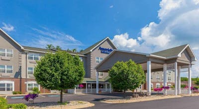 AmericInn Iron Mountain