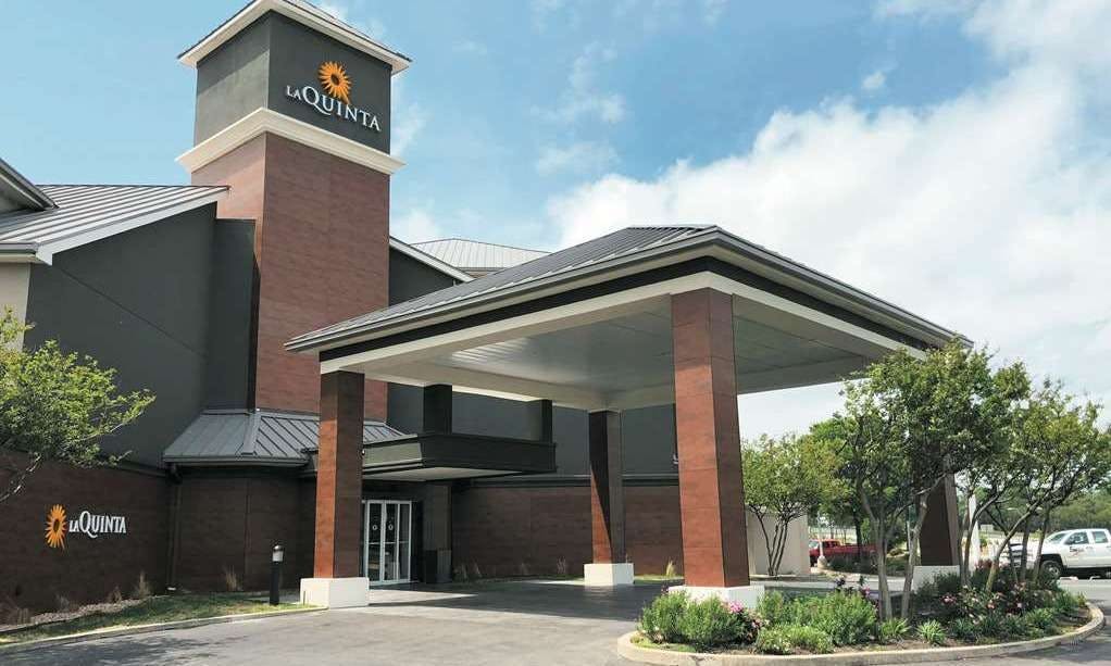 La Quinta Inn & Suites by Wyndham Austin Airport