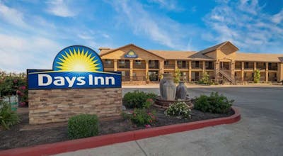 Days Inn by Wyndham Galt/Elk Grove South