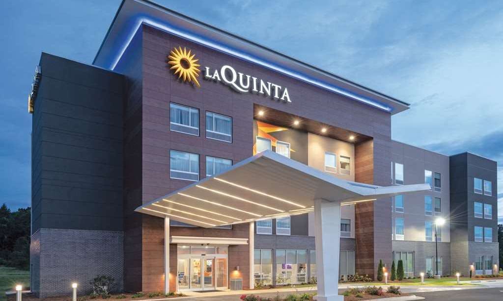 La Quinta Inn & Suites by Wyndham Opelika Auburn
