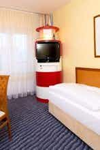 Hotel Wyndham Stralsund photo 1