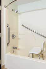 Hotel Days Inn Petoskey photo 3