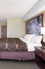 Hotel SE Niagara Falls by the Falls photo 1