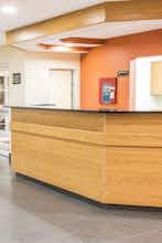 Hotel Super 8 by Wyndham Columbus West photo 5