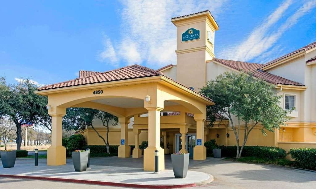 La Quinta Inn & Suites by Wyndham Dallas DFW Airport North