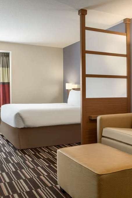 Hotel Microtel Bonnyville photo 1