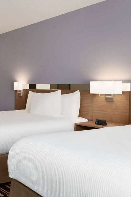 Hotel Microtel Bonnyville photo 2