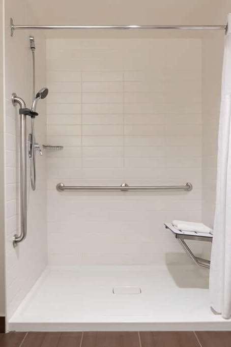 Hotel Microtel Bonnyville photo 5