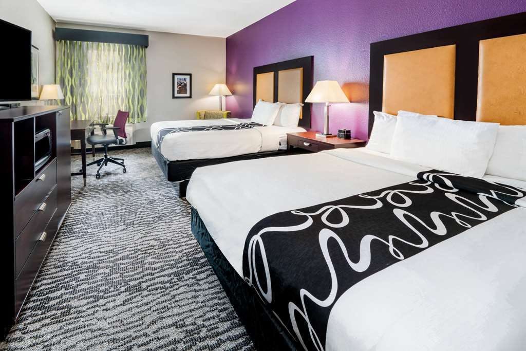 Hotel La Quinta Inn Ste DFW AP W photo 4