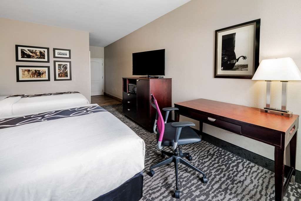 Hotel La Quinta Inn Ste DFW AP W photo 5