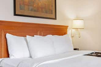 Hotel La Quinta Inn Ste Plantation photo 1