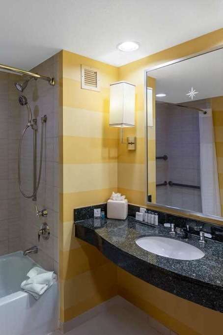 Hotel Wyndham Grand OKC Downtown photo 4