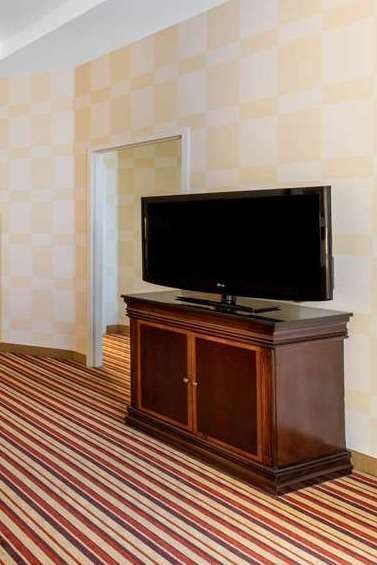 Hotel Wyndham Grand OKC Downtown photo 3